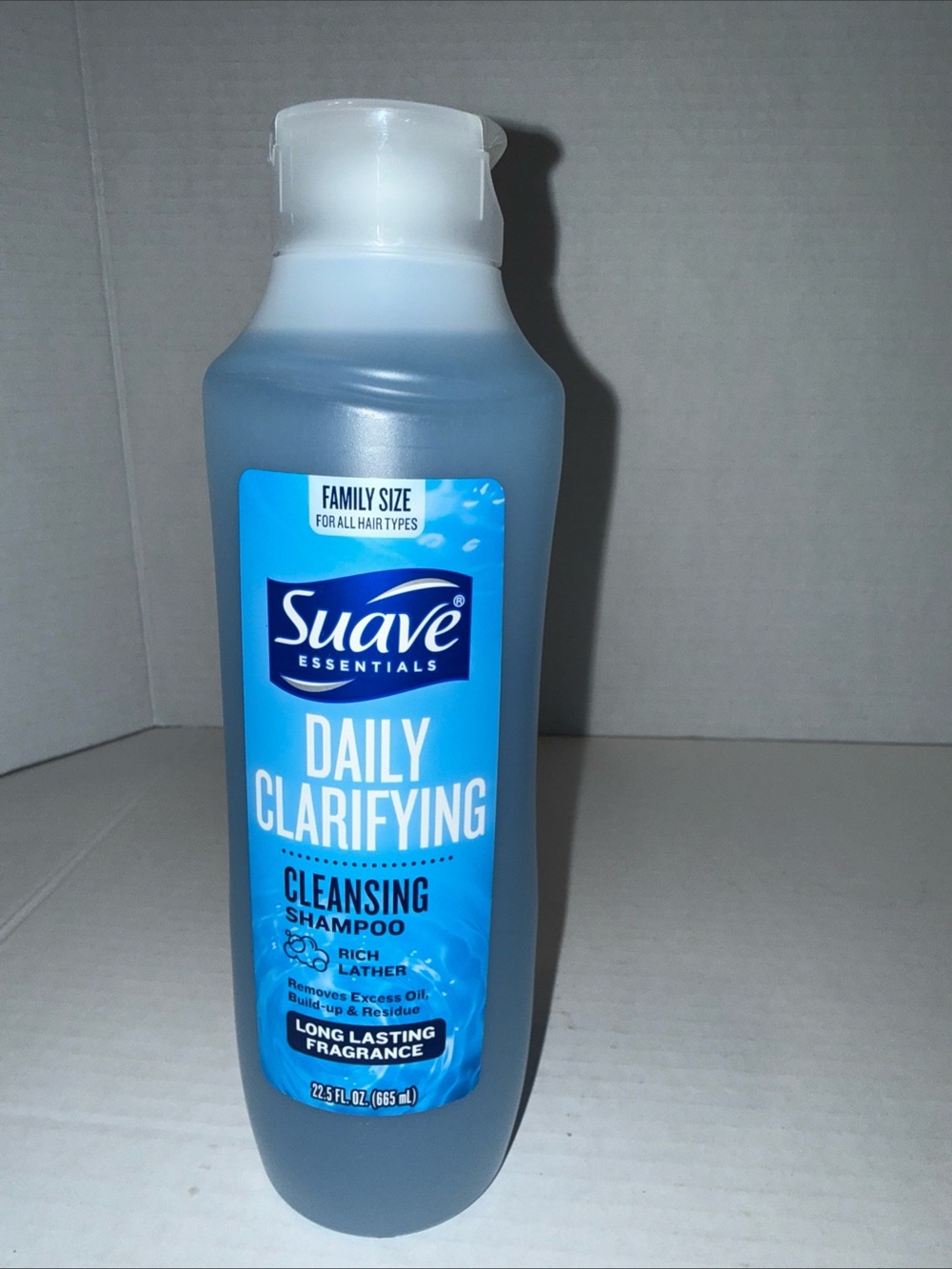 Suave Essentials Daily Clarifying Cleansing Shampoo – Blue
